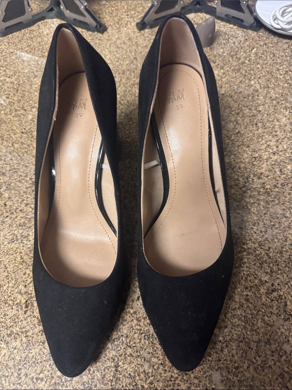 H&M Black Pointed-Toe Suede Pumps - Women's